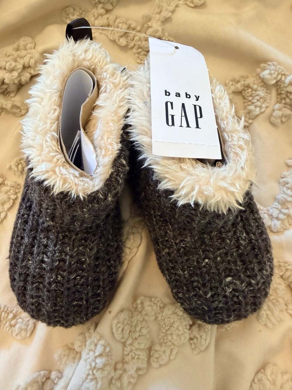Baby Gap Knit Bootie Slippers Size 2 (3-6m) Charcoal Grey Faux Fur